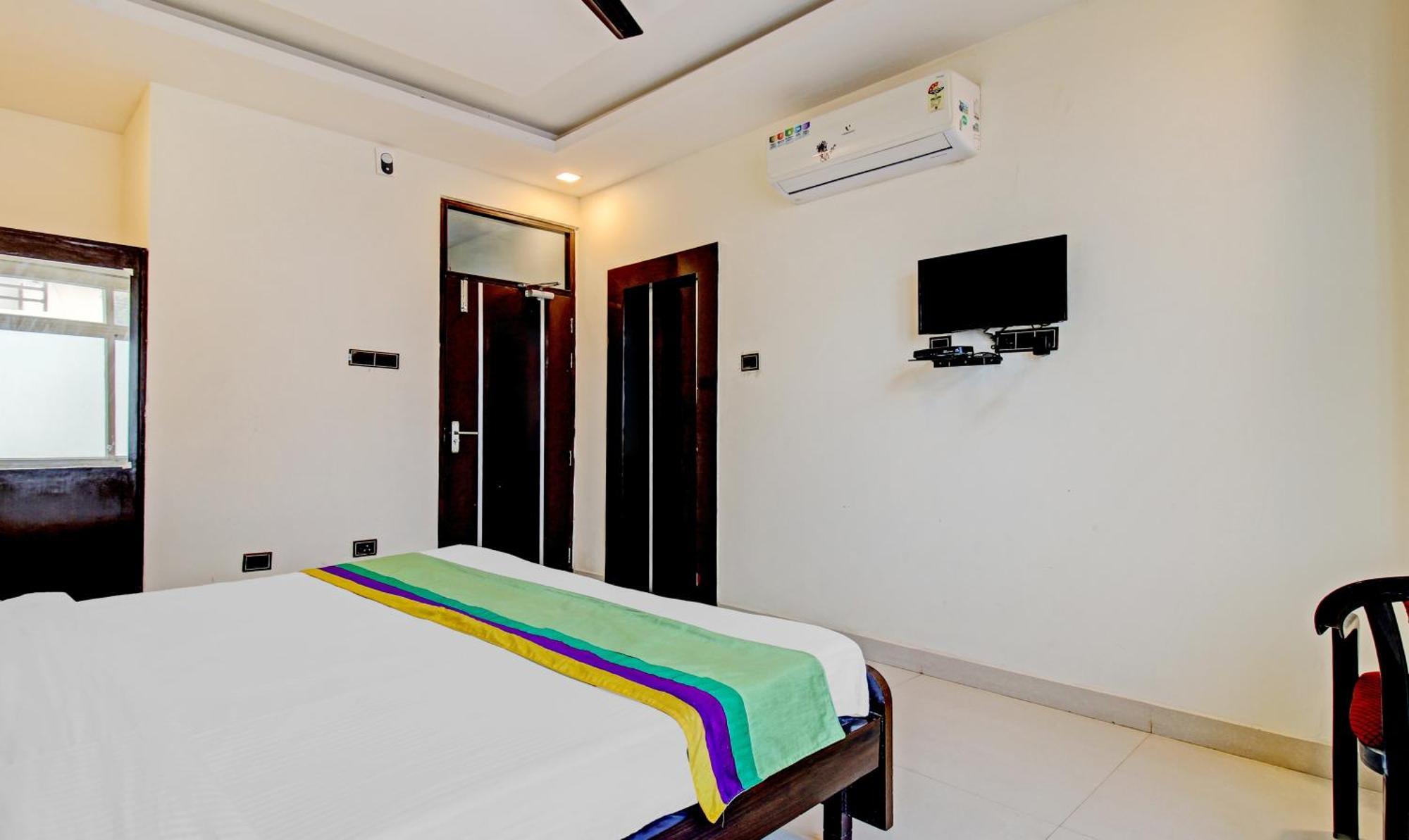Treebo Trend Silver Grand Gomti Nagar Lucknow Exterior foto