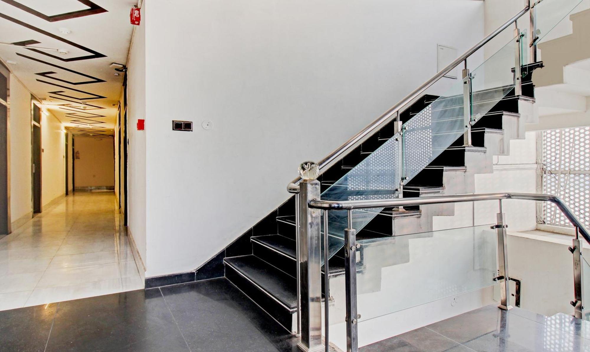 Treebo Trend Silver Grand Gomti Nagar Lucknow Exterior foto